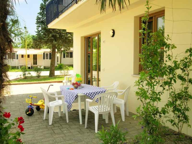 Апартаменты Camping Bella Italia In Peschiera Del Garda - Gardasee Экстерьер фото